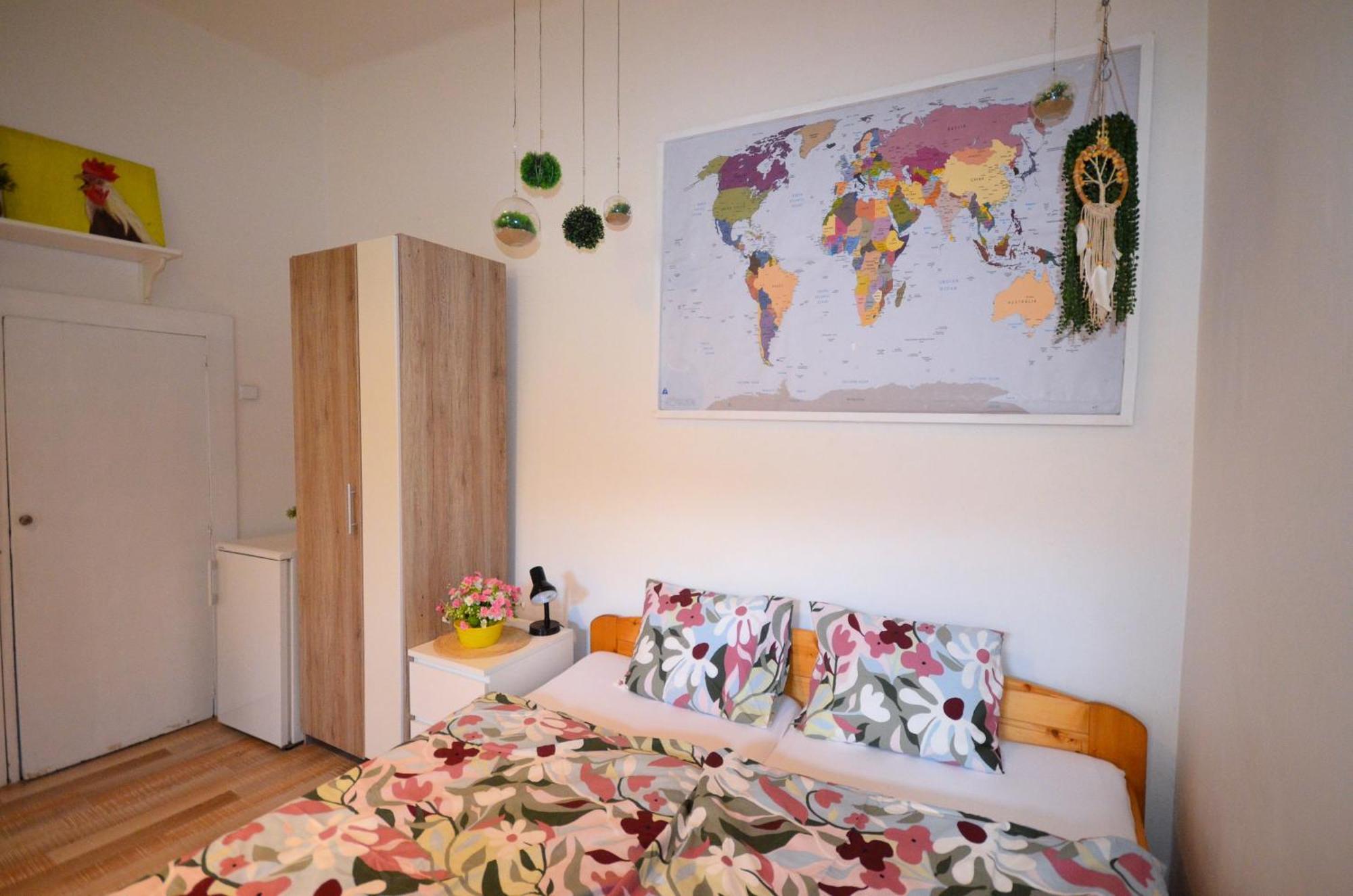 Travel&joy Backpackers Vandrarhem