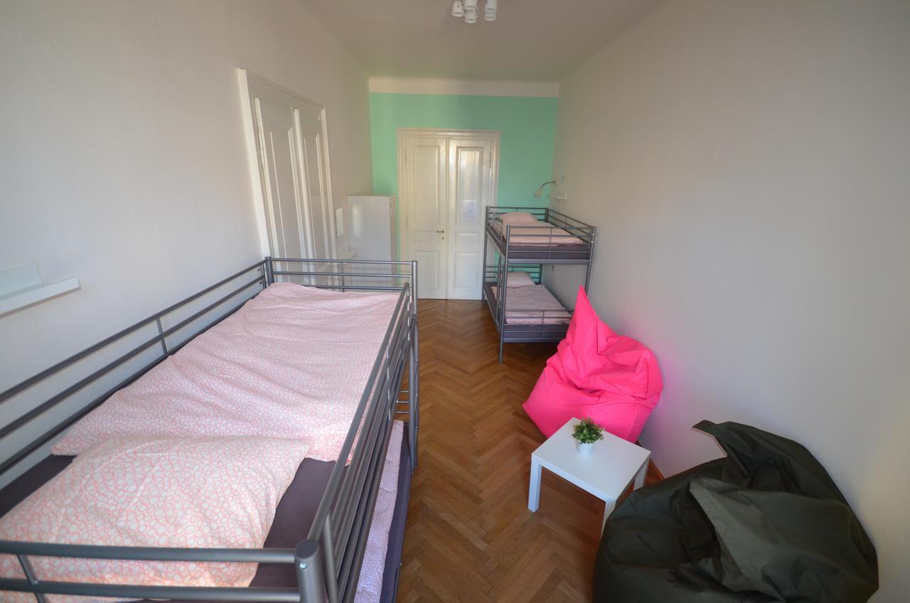 Travel&joy Backpackers Vandrarhem